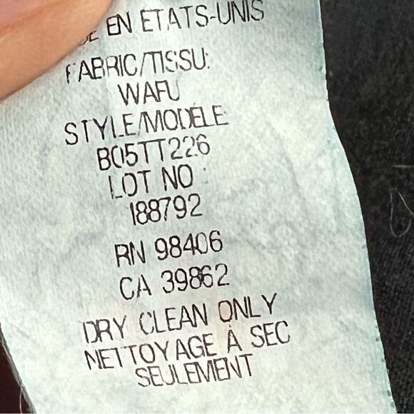 THEORY denim Bell Tailored  5 pocket  jean pleated Short with wide pleats 26 - Picture 9 of 9